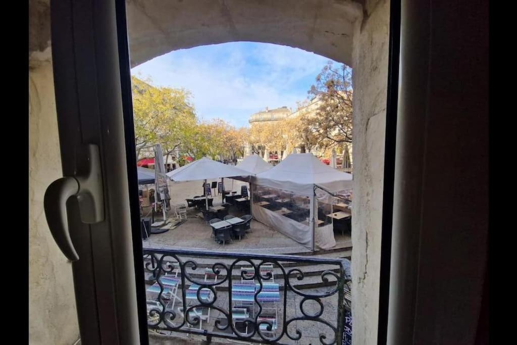 Superbe Appartement Renove - Centre Historique Montpellier Exterior photo